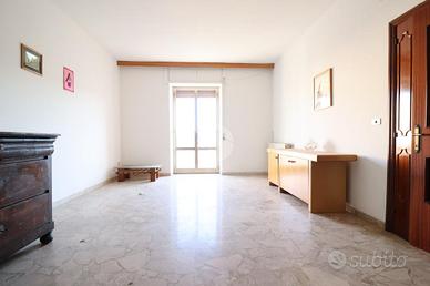 3 LOCALI A RIPA TEATINA