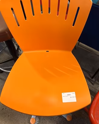 Sedia Arancion Nuova di esposizione 2359/U 40,00 €
