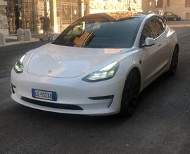 TESLA Model 3 - 2021