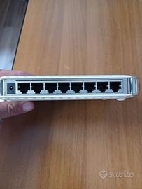 Switch 100Mbps Netgear FS608 V3