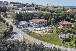 Terratetto con 3 appartamenti