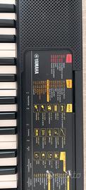 Tastiera Yamaha Psr F52