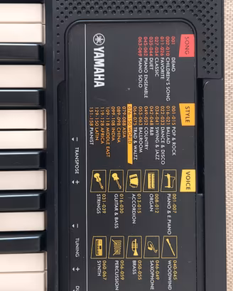 Tastiera Yamaha Psr F52
