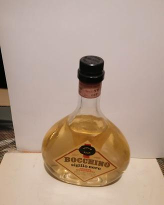 Bottiglie vecchie grappa