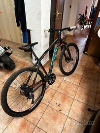 MOUNTAINBIKE
