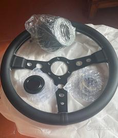 Volante in pelle con mozzo