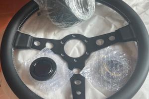 Volante in pelle con mozzo