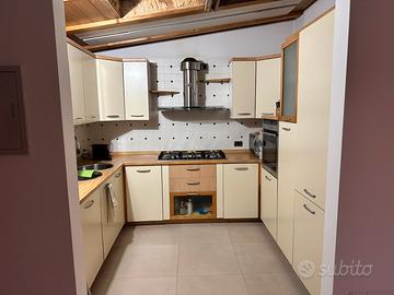 Cucina intera
