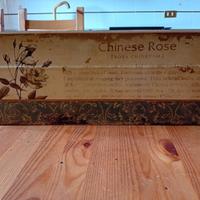 contenitore  in latta VINTAGE 