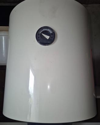 Boiler acqua calda marca Chaffoteaux 50 L