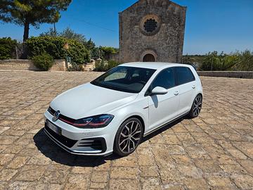Volkswagen Golf GTI Performance 2.0 TSI 245 CV DSG