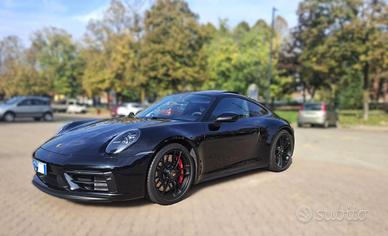 PORSCHE 911 Carrera 2 GTS con 10200 KM