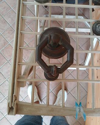maniglione in ottime per bussare al portoncino