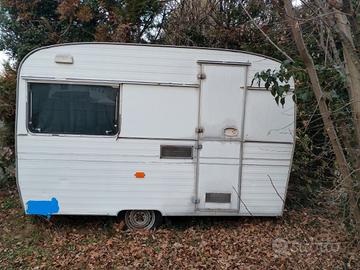 Roulotte d'epoca Elnag 320