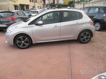 Peugeot 208 1.2 VTi 82 CV 5 porte Allure