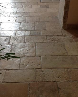 Pietre naturali per pavimenti e rivestimenti