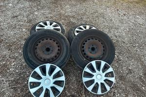 quattro gomme con cerchi in ferro Golf 6