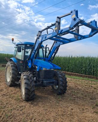 trattore new holland  