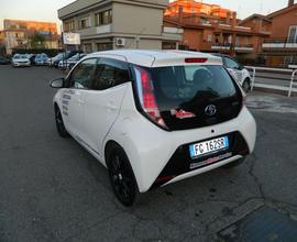 TOYOTA Aygo 1.0 Benz 69CV AUTOMATICA - UNIPRO TA