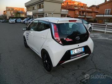 TOYOTA Aygo 1.0 Benz 69CV AUTOMATICA - UNIPRO TA