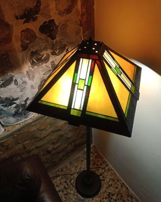 Lampada da terra stile Tiffany