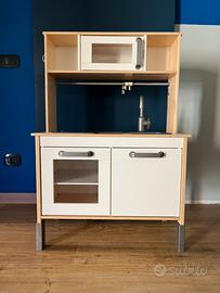 Cucina per bambini in legno (DUKTIG ikea)