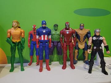 Supereroi Marvel / DC Comics