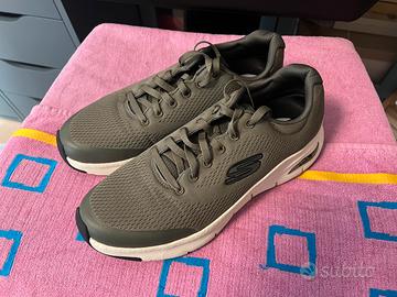 Scarpe Skechers taglia 44 Abbigliamento e Accessori In vendita a