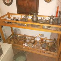 oggetti in peltro, ceramica, legno, metalli