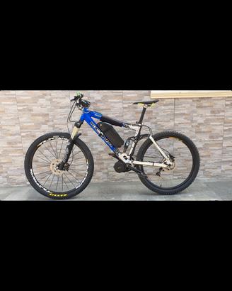 MTB KONA FULL  (e-BIKE)