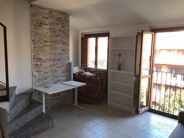 MONOLOCALE CON TERRAZZO