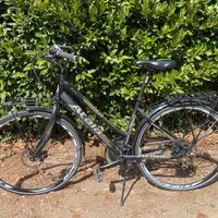 Atala Discovery da donna