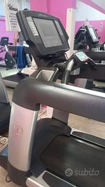 lifefitness run engage. on nastro nuovo e tavola 