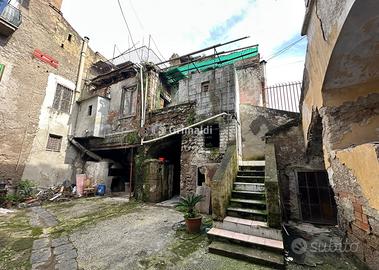Stabile/Palazzo Acerra [Cod. rif 3296786VRG]