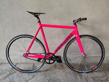 Bici fixed scatto fisso alluminio e carbonio