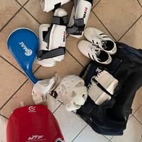Attrezzatura per taekwondo