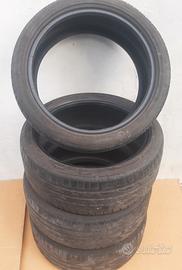 Gomme Bridgestone 225 40 18 