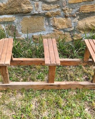 Slittino storico in legno vintage.
