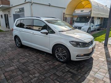 Volkswagen Touran 1.6 TDI Dsg