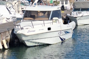 Saver Manta 21 Fisher Evinrude 130cv - CVT Nautica