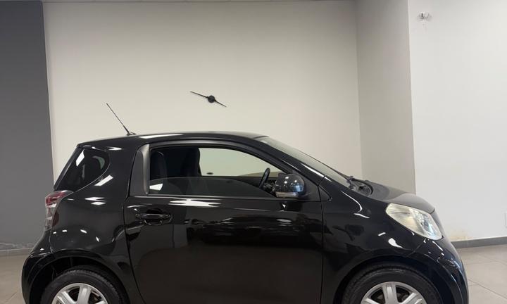 Toyota iQ 1.0 Sol