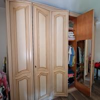 Armadio 6 ante stile veneziano, bicolore.