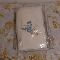 Coperta copriletto matrimoniale ricamato a mano