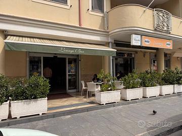 Attività / Licenza di 90 m² con 3 locali a Acerra