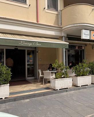 Attività / Licenza di 90 m² con 3 locali a Acerra