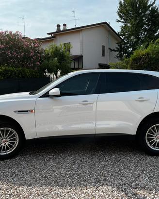 Jaguar F-pace 2016 2.0 180cv