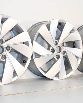 4 Cerchi Originali GOLF 8 - 17" + Sped Gratis