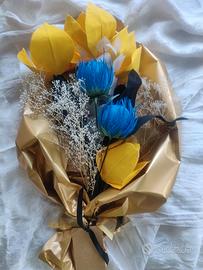 Fiori di carta quattro tulipani -  due cardi blu -
