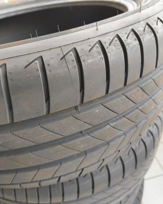 Pneumatici estivi Bridgestone