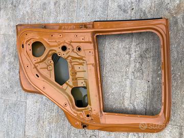 Porta sportello post. destro Fiat Panda arancione.